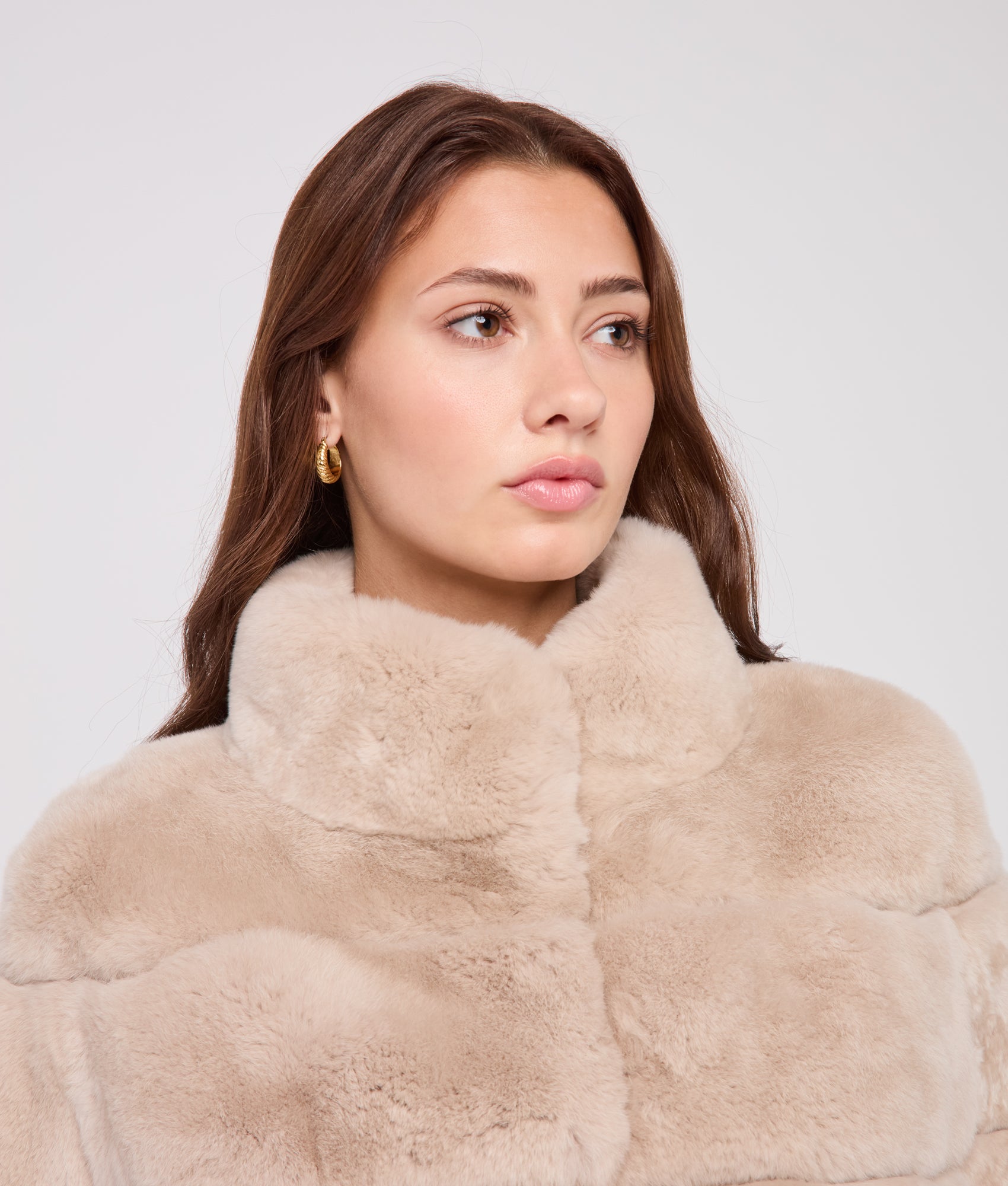 Leona Fur Coat :: Beige - Image 9