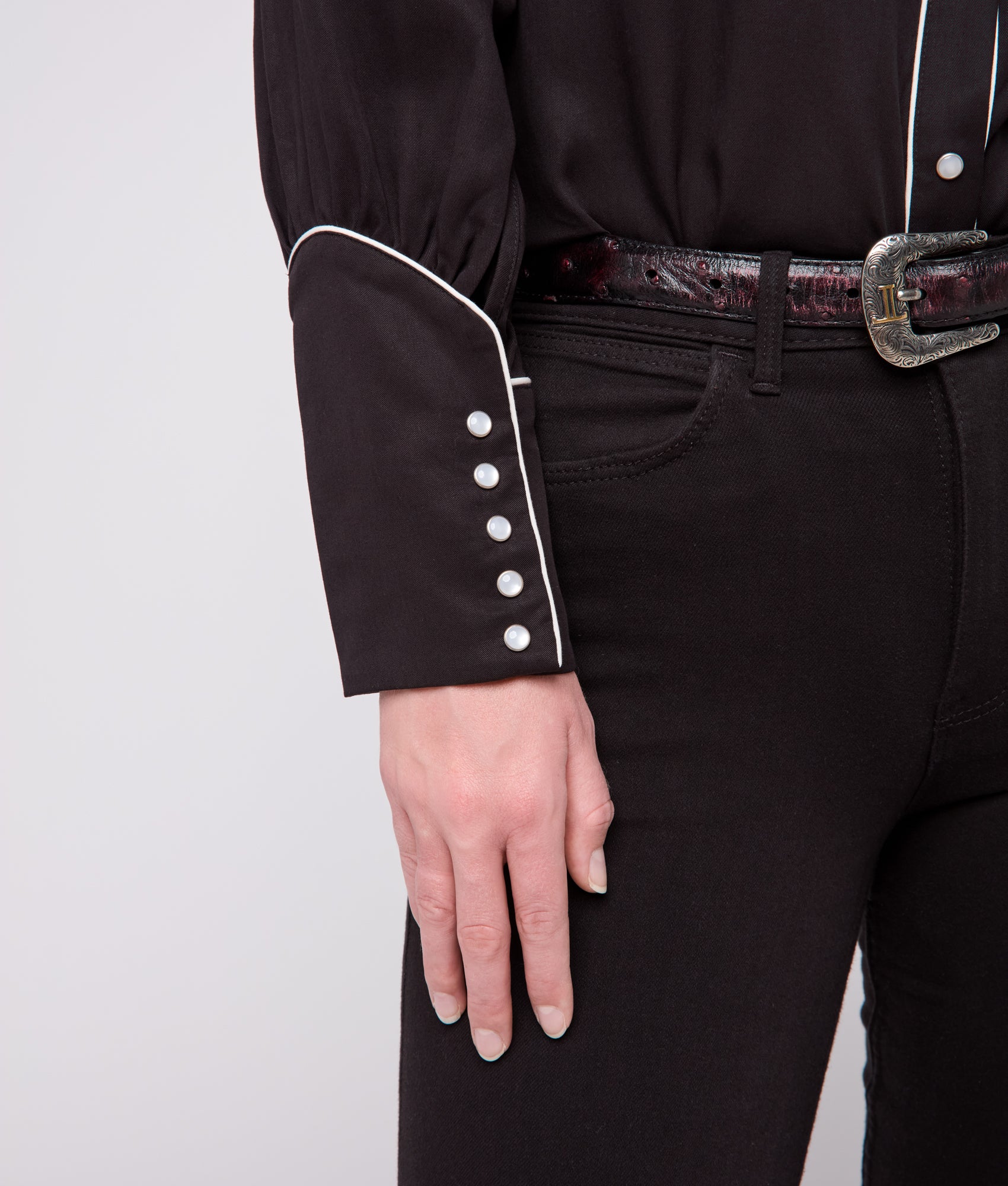 Elizabeth Blouse :: Black - Image 8