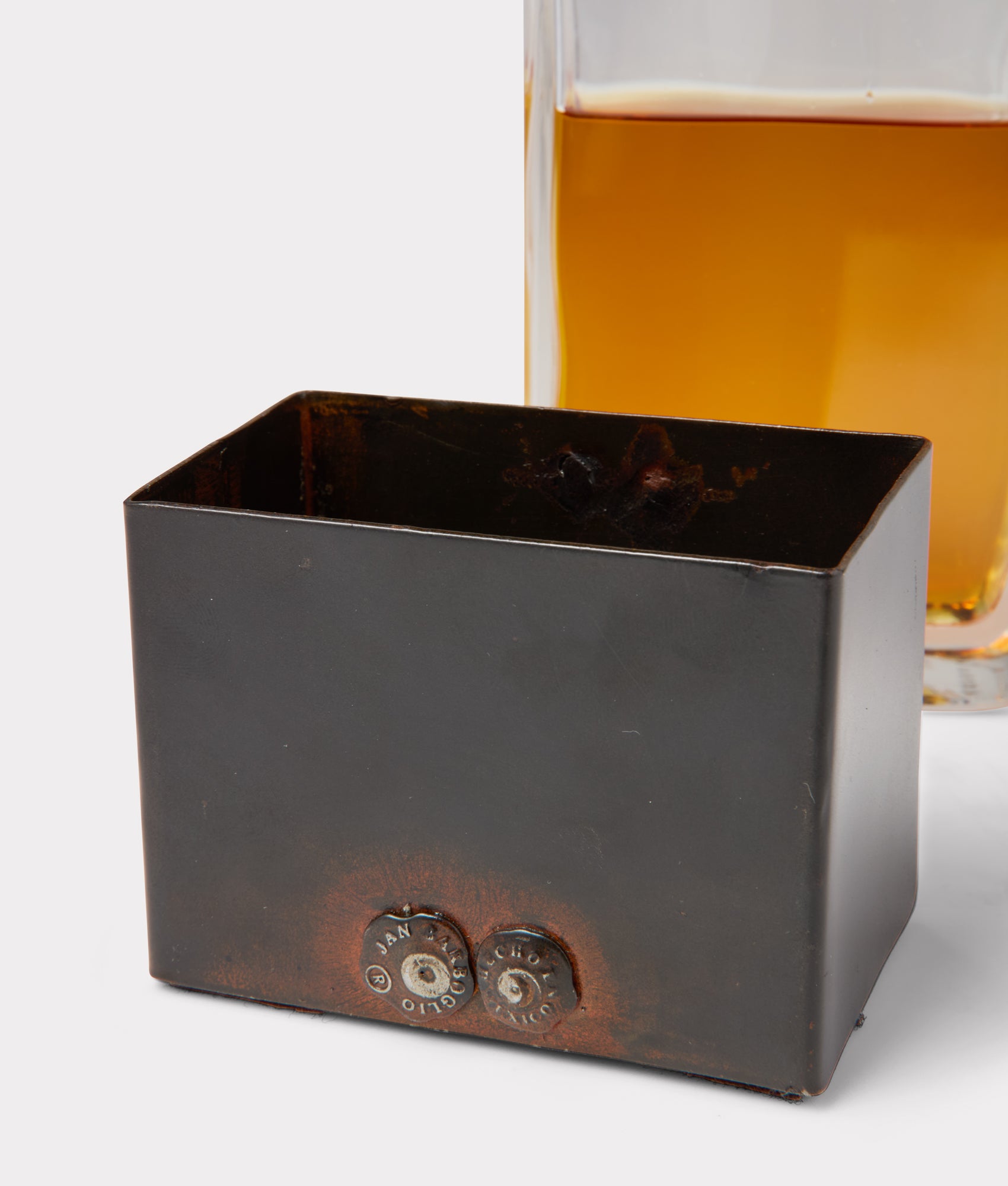 Boot Decanter :: Iron - Image 4